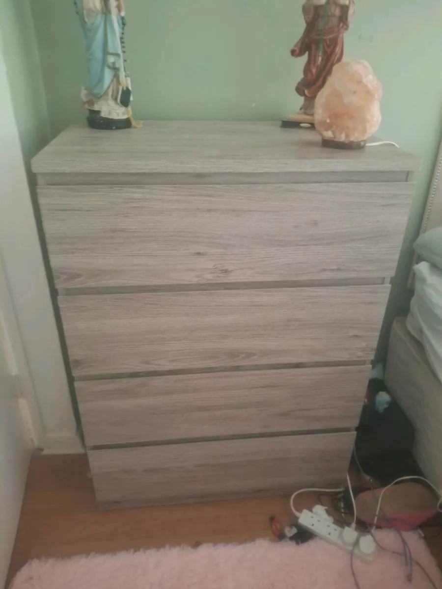 Chest of drawers - Image 2