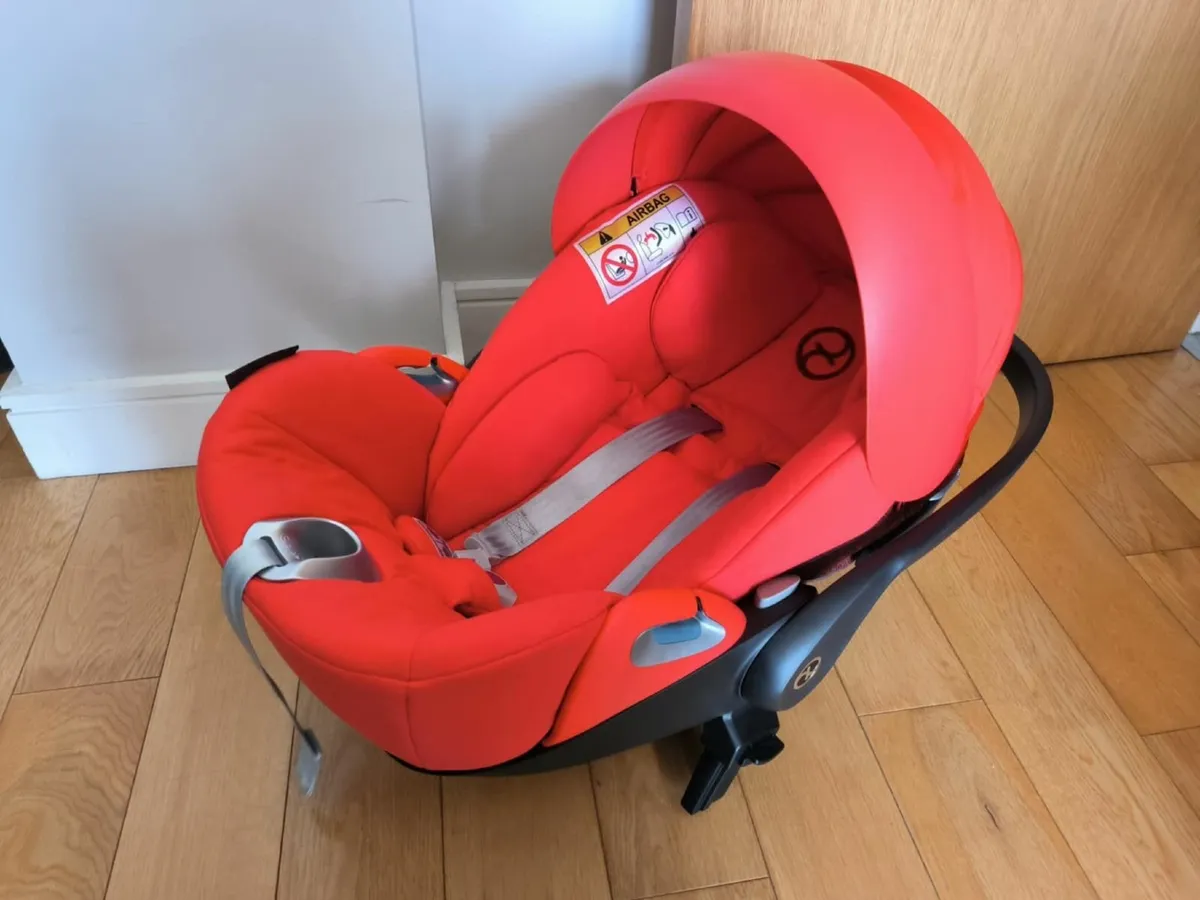 Car seat, Cybex for ages 0-2 years - Image 1
