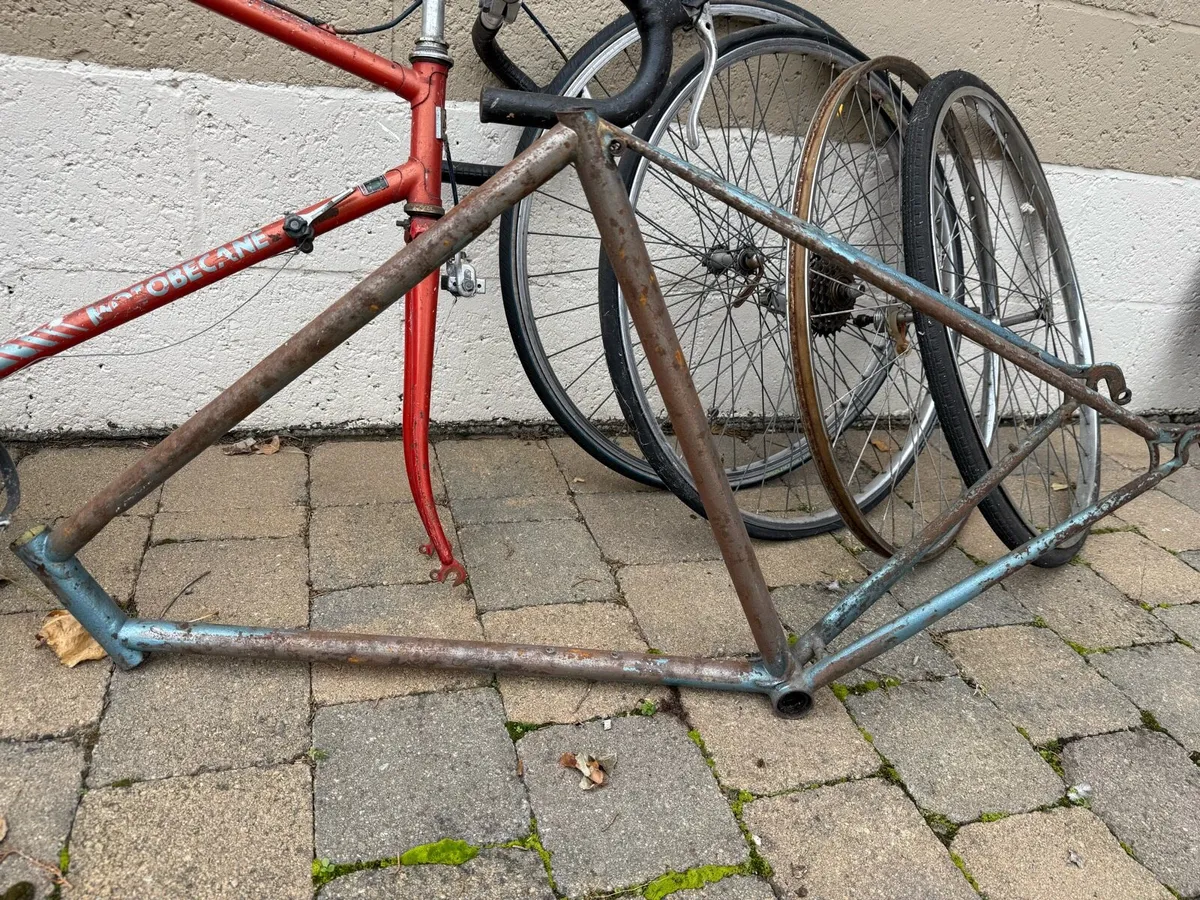 Vintage Road bikes for restoration - Image 4