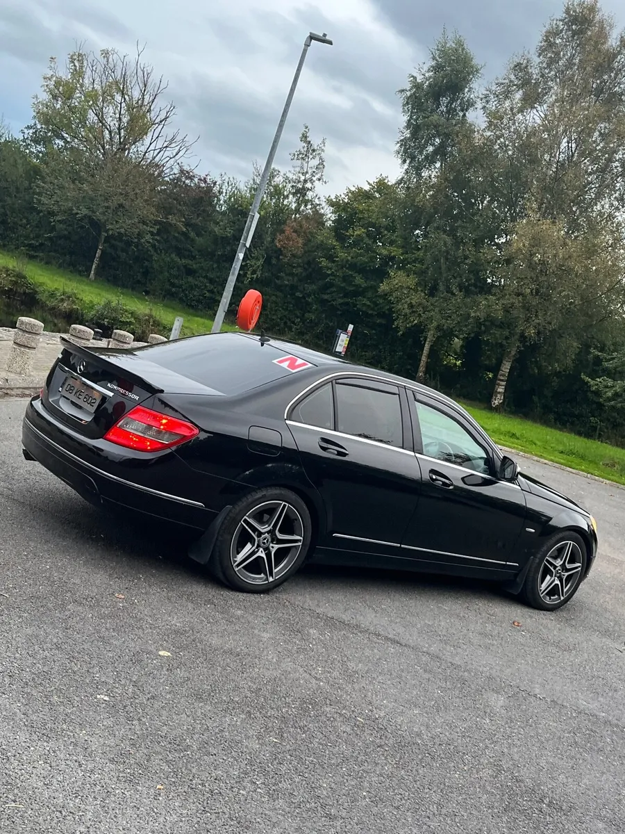 Mercedes-Benz C-Class 2008 - Image 3
