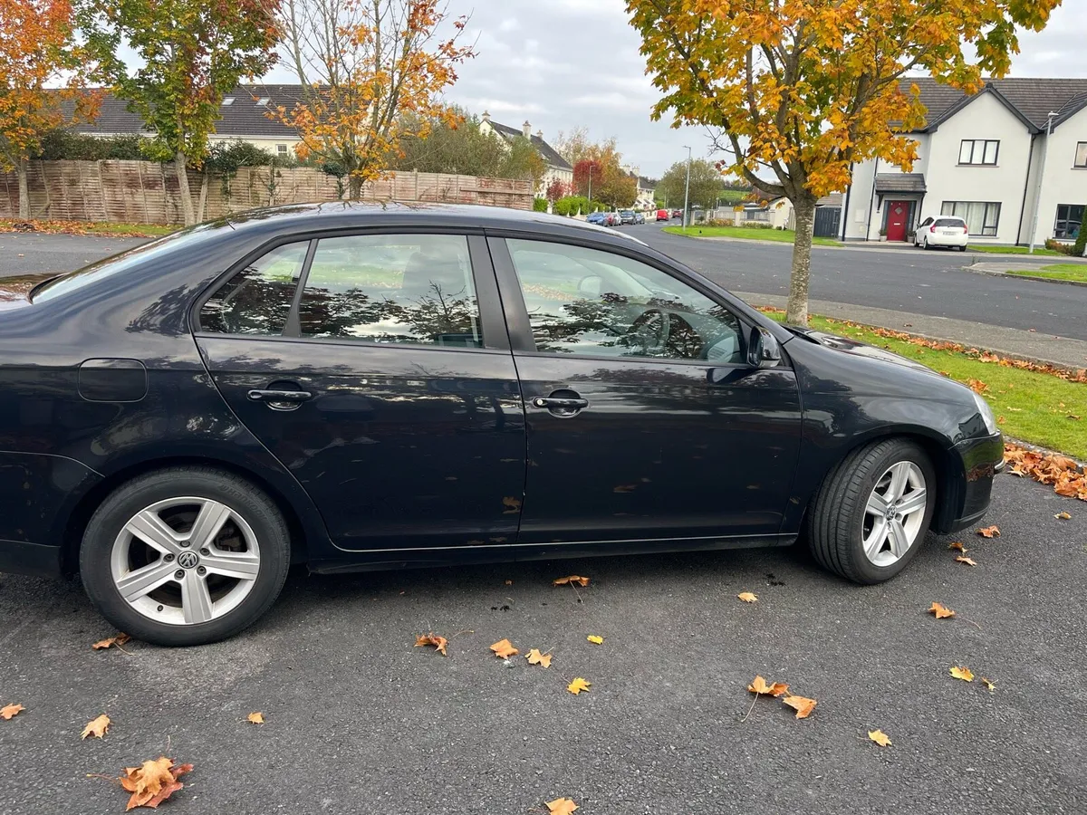 Volkswagen Jetta - Image 3