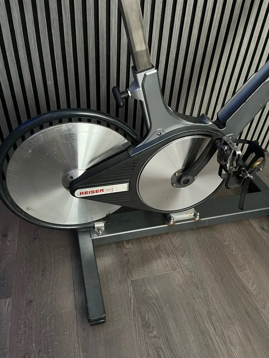 Keiser m3 spin bike - Image 3