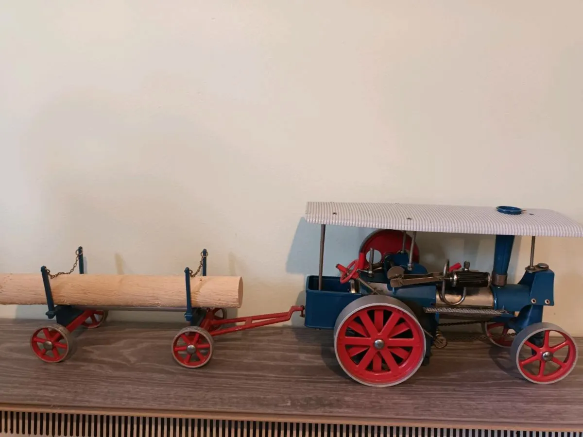 Steam traction engine - Image 1