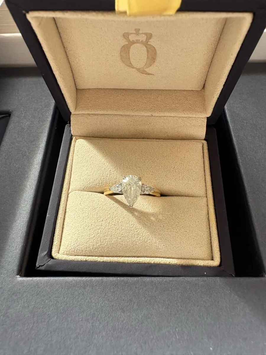 Diamond ring for sale - Image 1