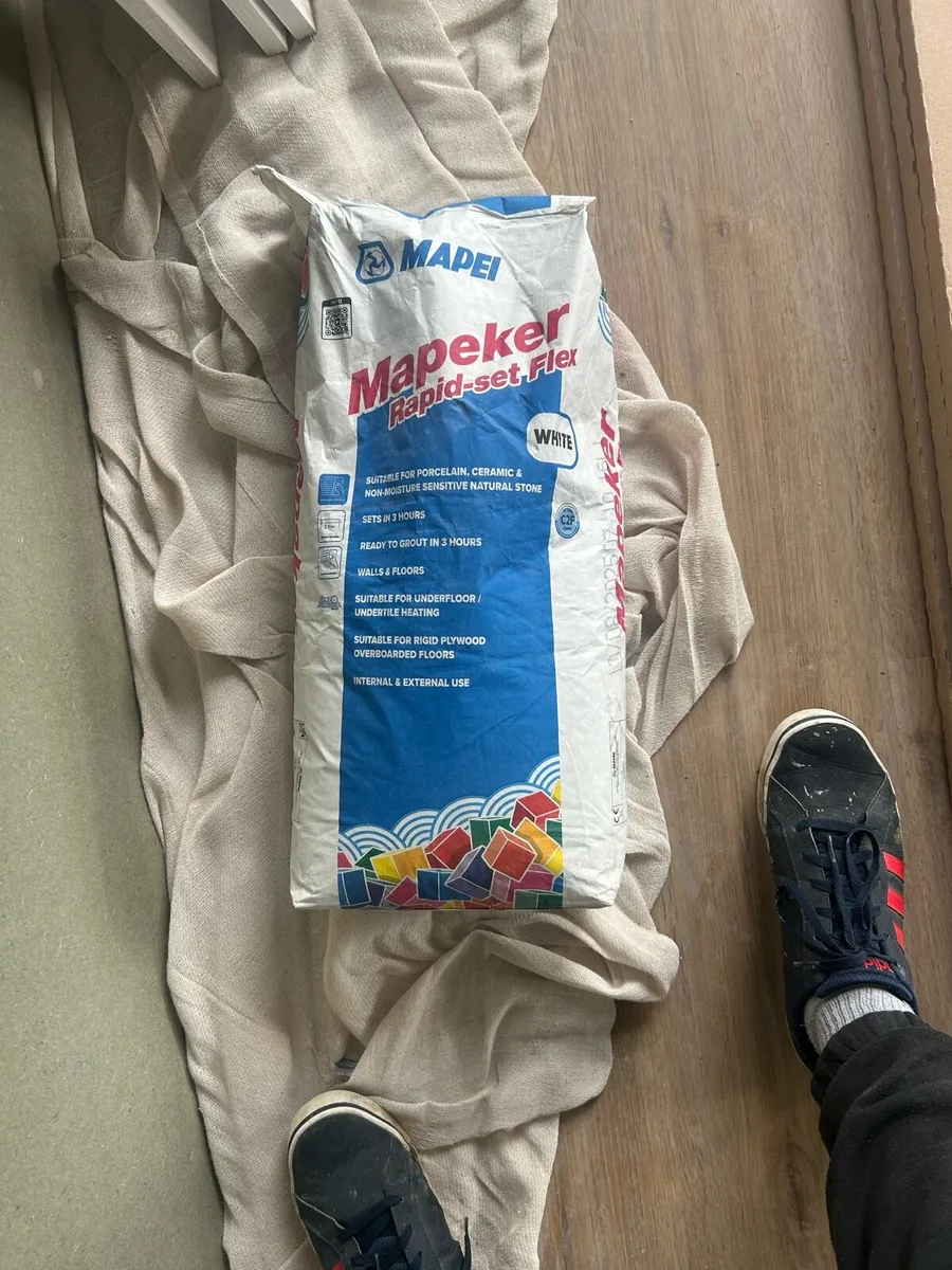 Tile adhesive - Image 1