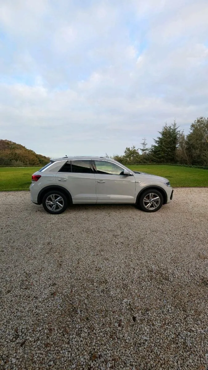 Volkswagen T-Roc - Image 3