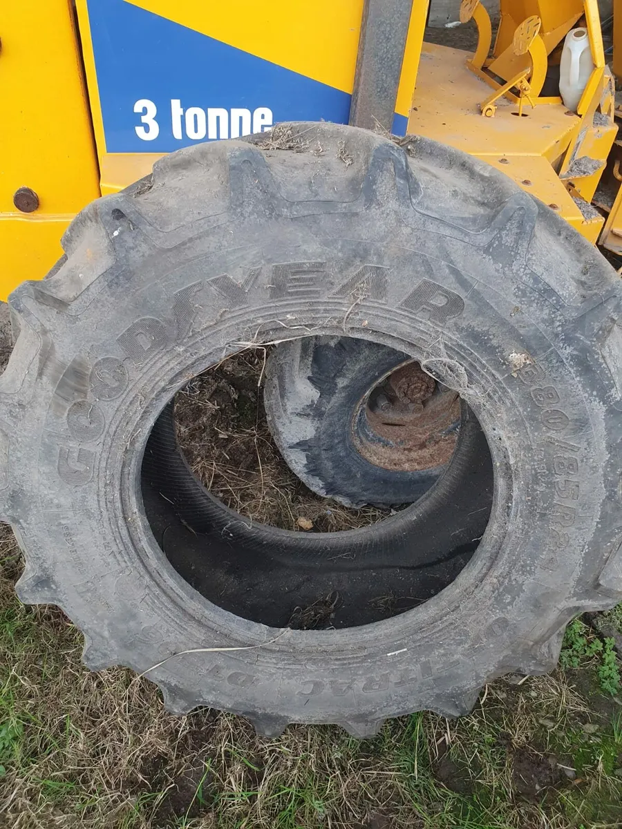 1 Tyre for ford 6610 - Image 1