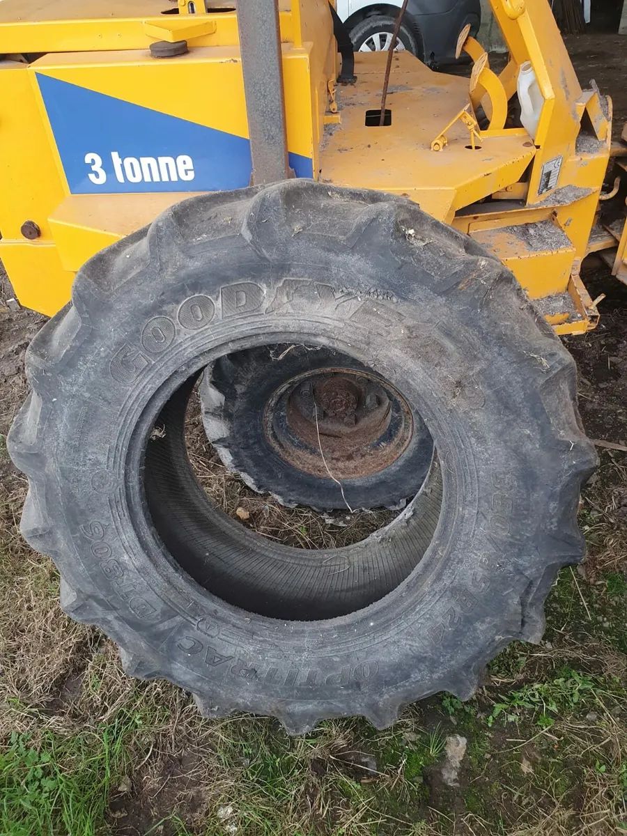 1 Tyre for ford 6610 - Image 4
