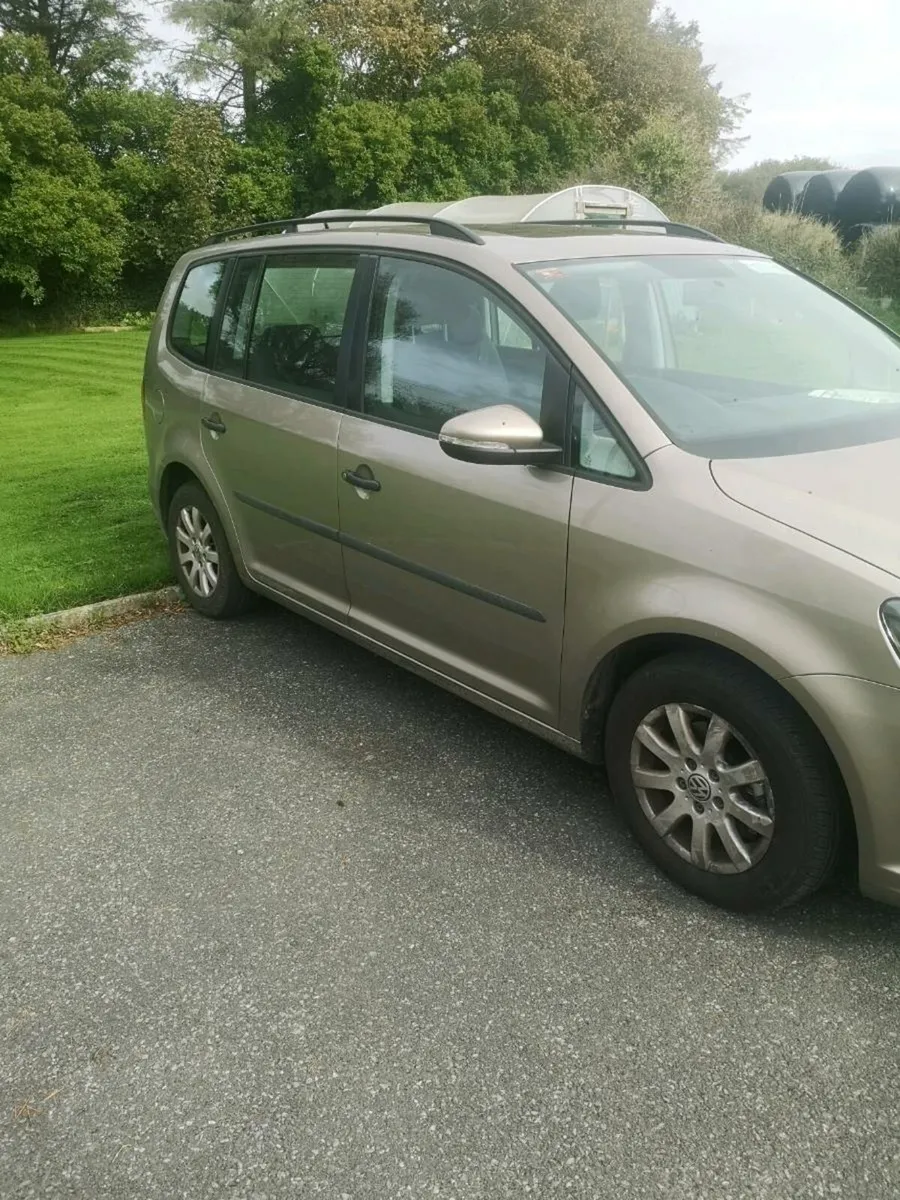 Volkswagen touran - Image 2