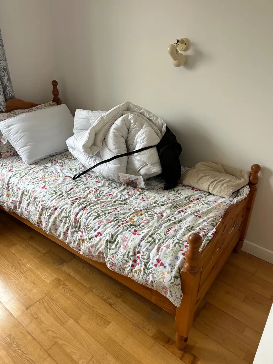 Beds - Image 1