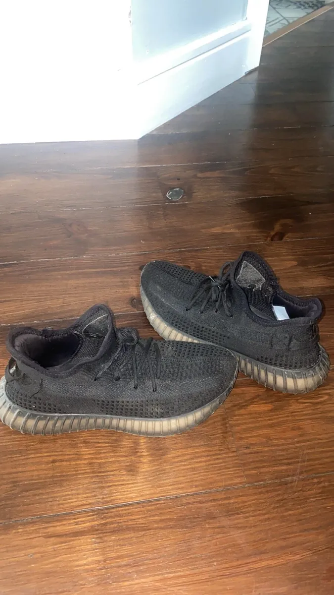 yeezy 360 boost - Image 1