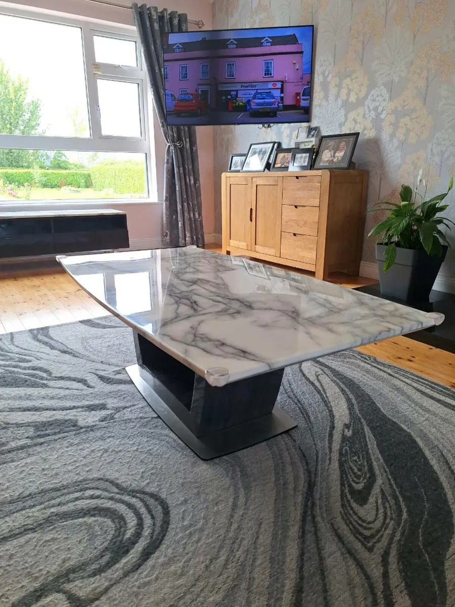 Mable top furniture - Image 2