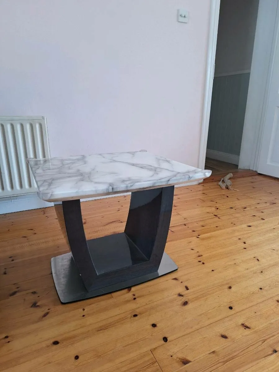 Mable top furniture - Image 4