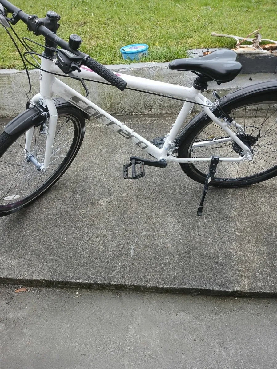 Carrera Axel  Hybrid bike - Image 2