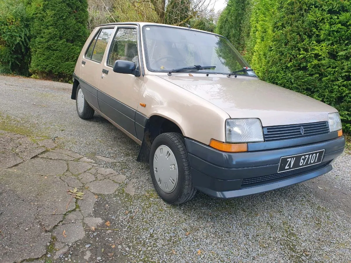 1985 Renault 5 - Image 2