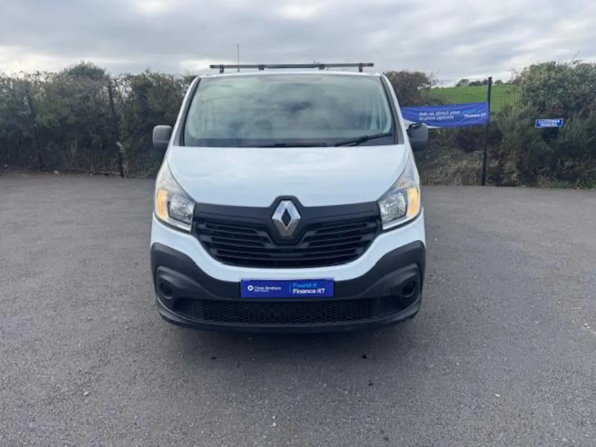 Renault Trafic LWB - NO VAT - Image 2