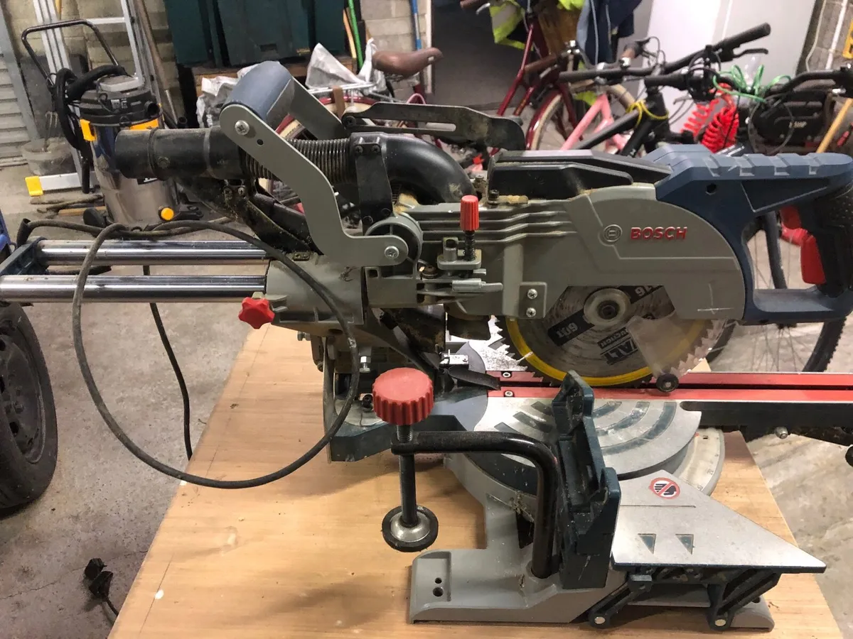 Bosch professional gcm 8 sjl sliding mitre saw - Image 1