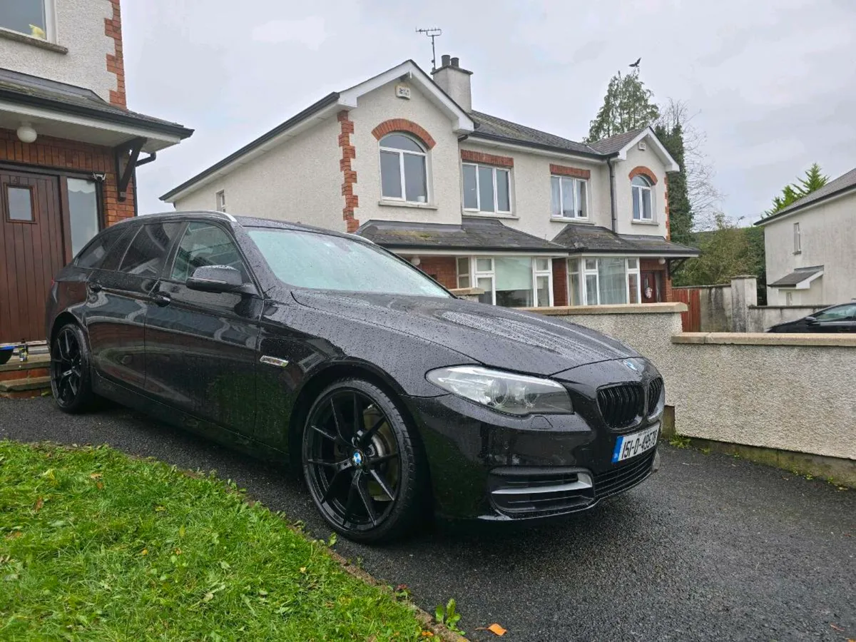 BMW 520d - Image 1