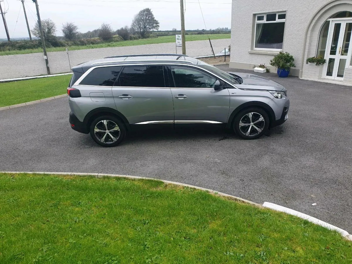 Peugeot 5008 2.0 GT 180bhp Auto 7seater - Image 2