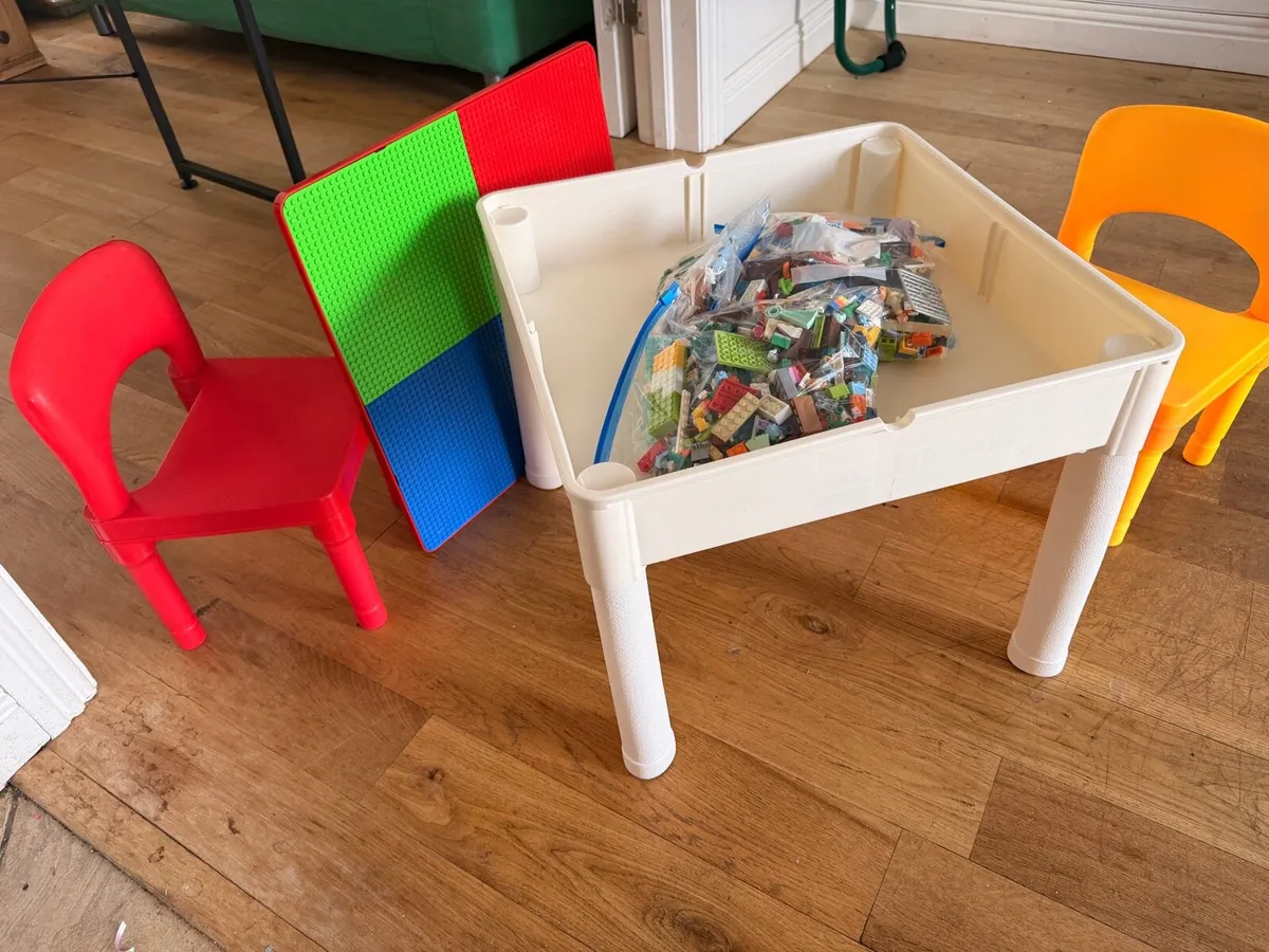 Lego table, chairs & Lego - Image 3