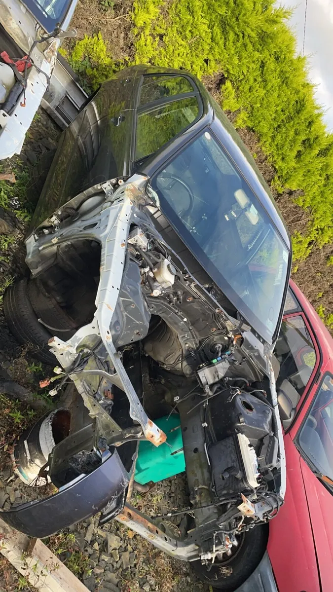 Lexus is200 - Image 1