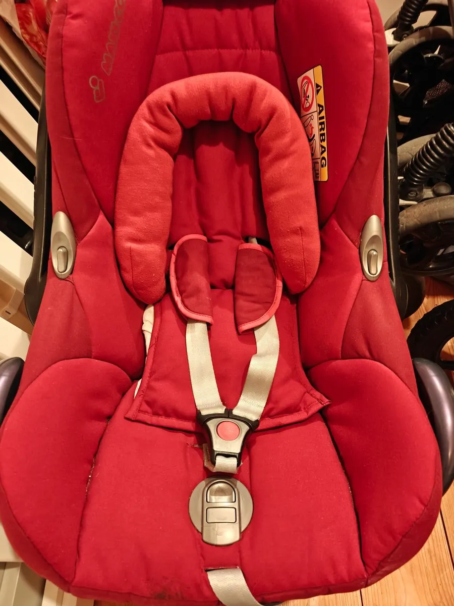 Maxi Cosi 0+ Child Seat - Image 4