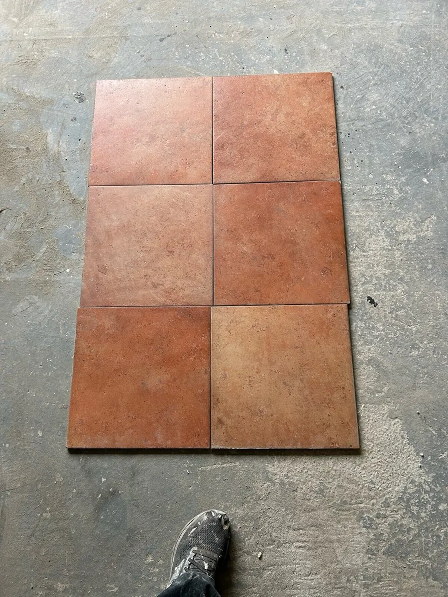 Floor tiles - Image 2
