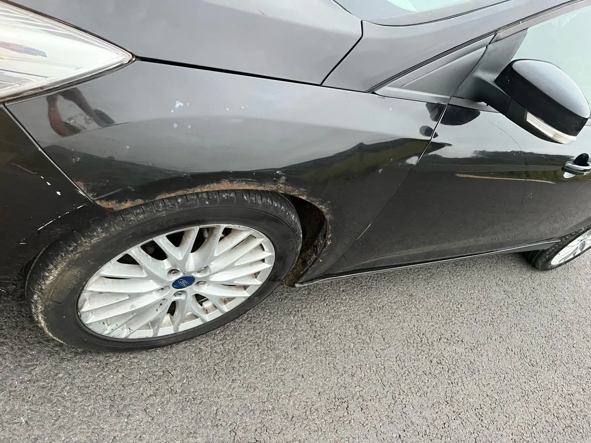 Ford focus 1.6 (New NCT) - Image 3