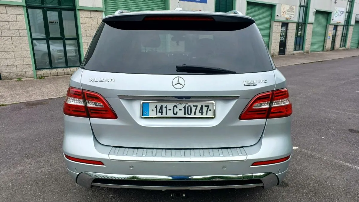 Mercedes-Benz ML250 AMG Sport - Image 4