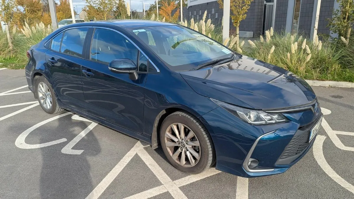 Toyota Corolla Saloon – Pristine Condition - Image 1