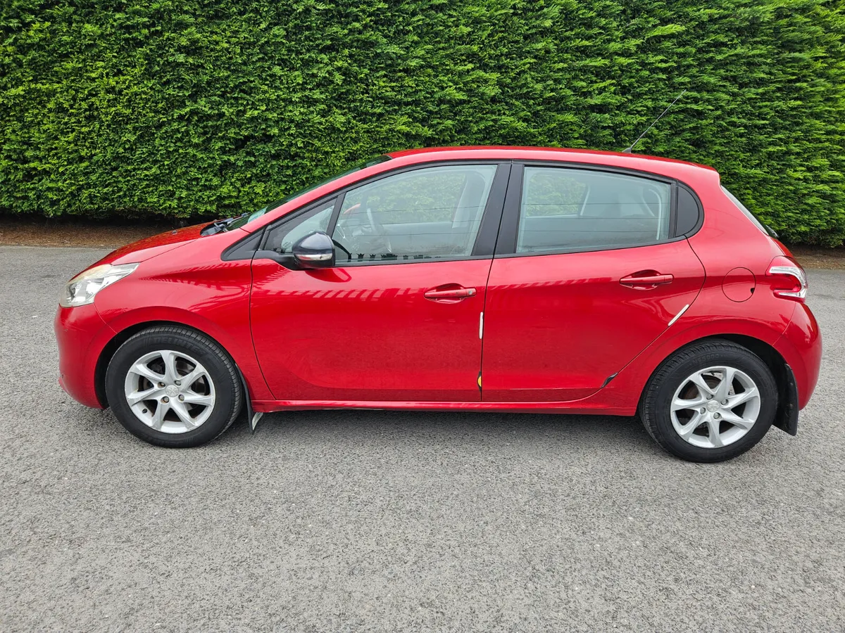 Peugeot 208 2015 1.0 VTI ACTIVE - Image 2