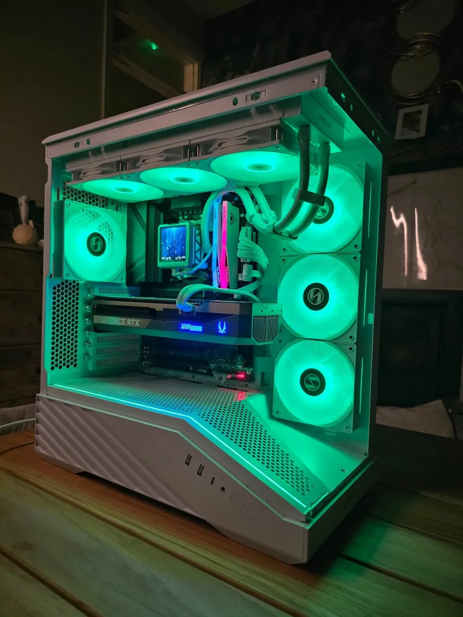 Rtx 5080 Ryzen 7 9800x3d custom gaming pc - Image 3