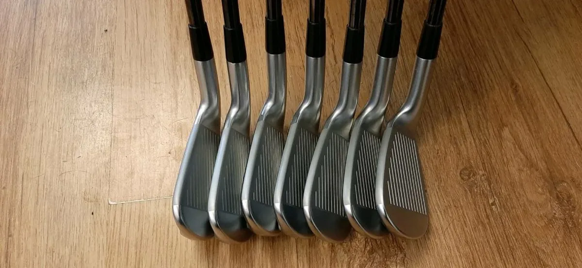 Mizuno JPX 921 Forged (As New) Black $Taper Shafts - Image 3