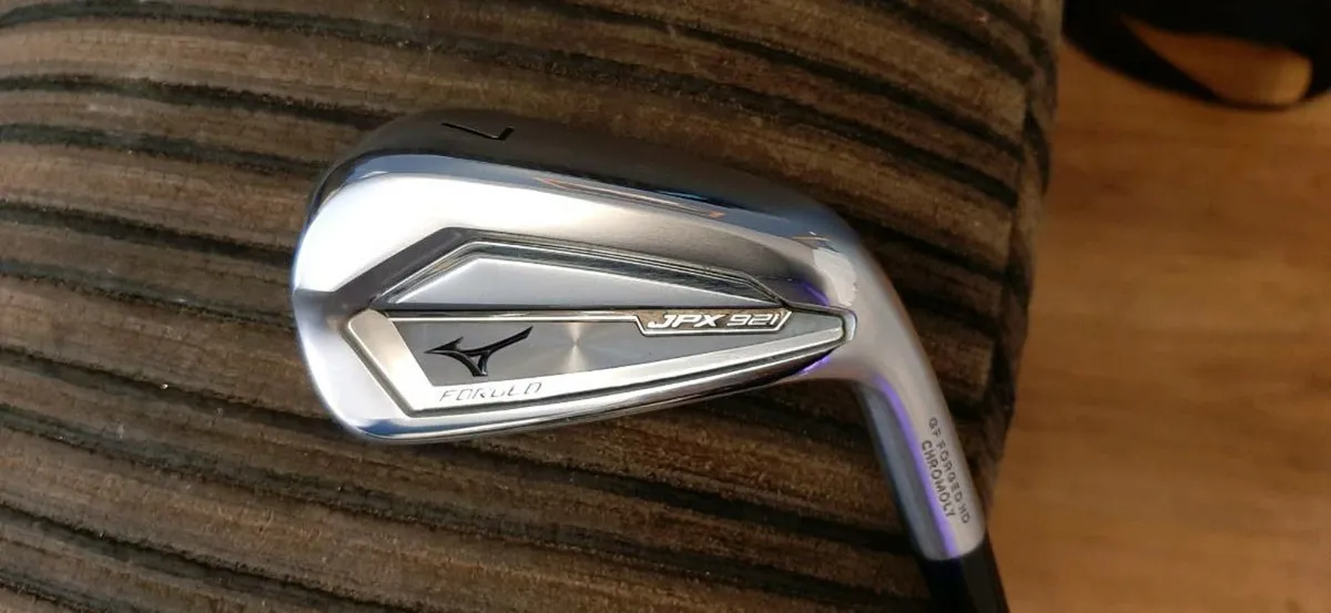 Mizuno JPX 921 Forged (As New) Black $Taper Shafts - Image 4