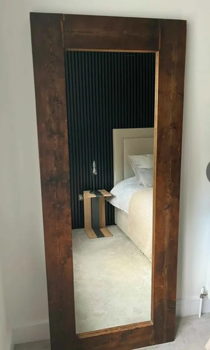 Wall mirror - Image 1