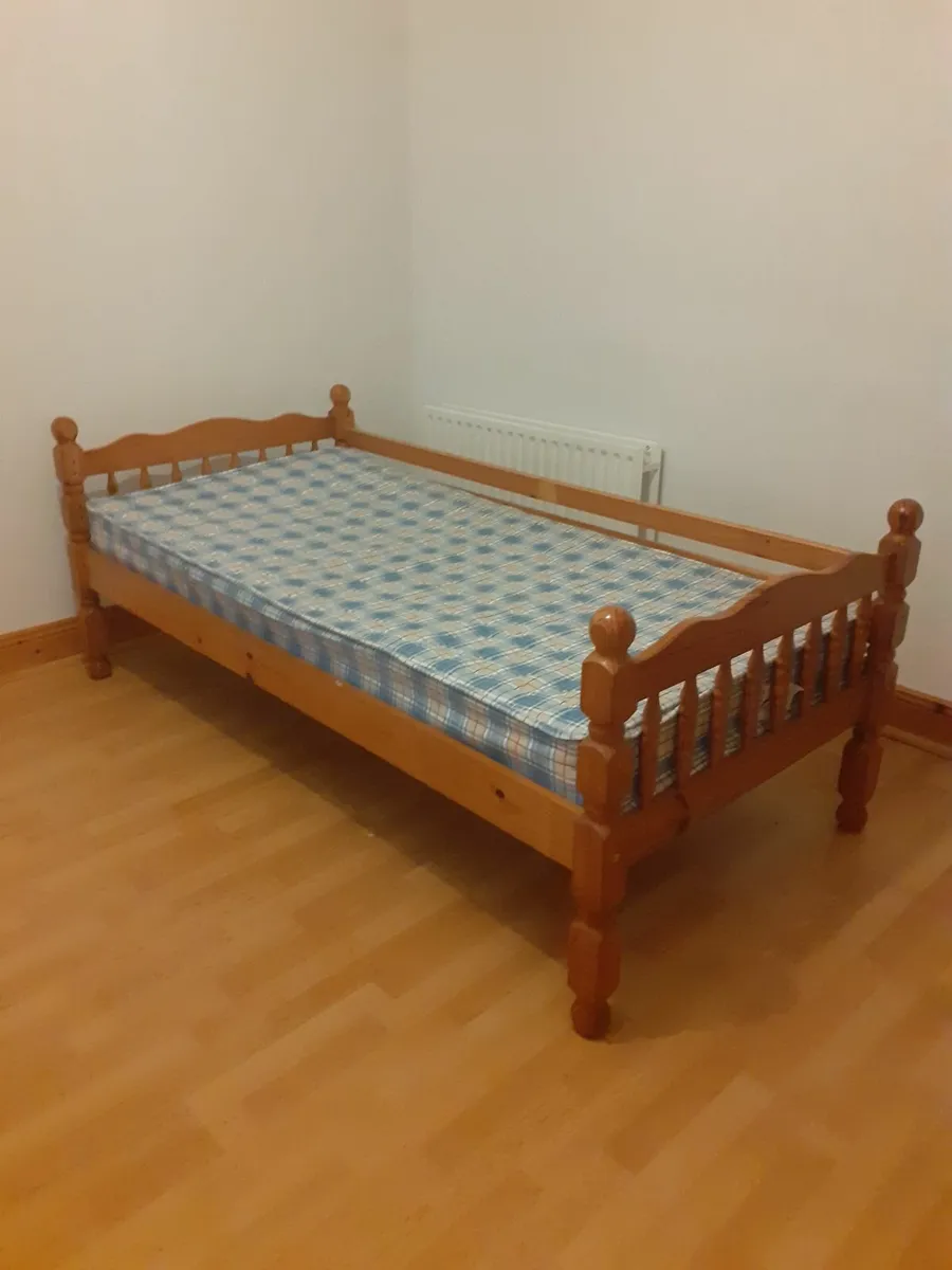 Single Beds / Bunk Beds - Image 2
