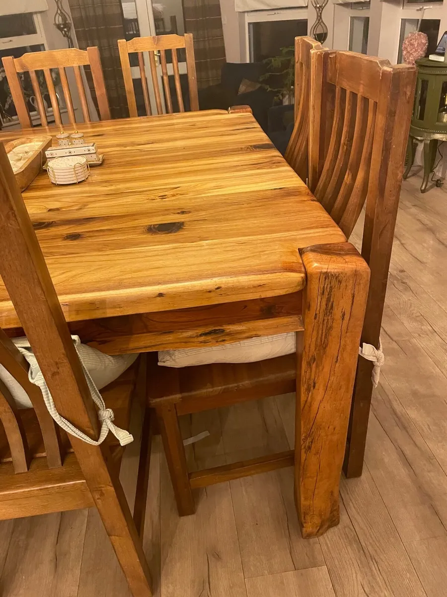 Dining table & 8 chairs - Image 4