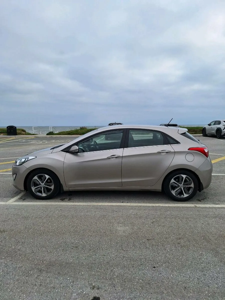 2016 Hyundai i30 Deluxe 1.6 Diesel - Image 1