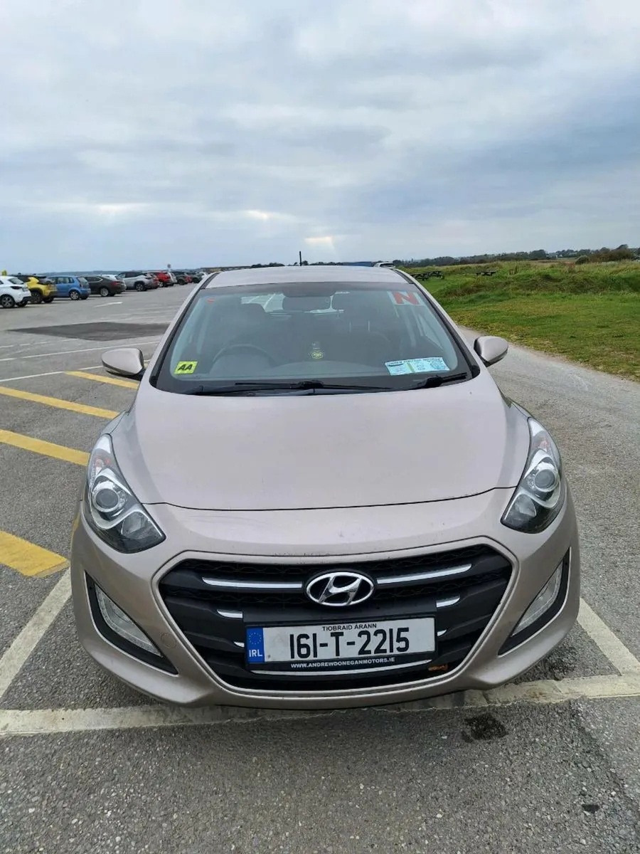 2016 Hyundai i30 Deluxe 1.6 Diesel - Image 2