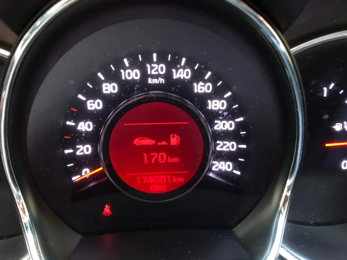 Kia Ceed 2018 - Image 2
