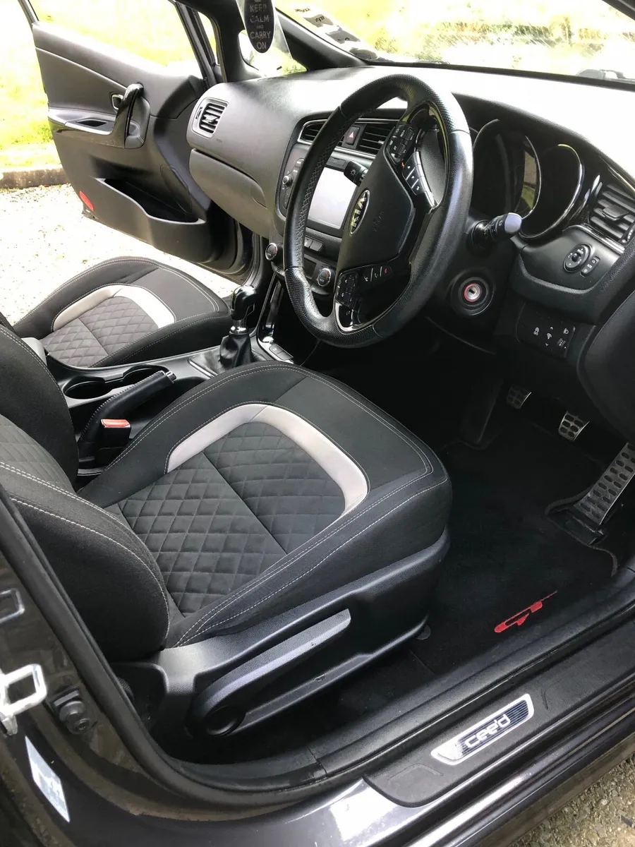 Kia Ceed 2018 - Image 4