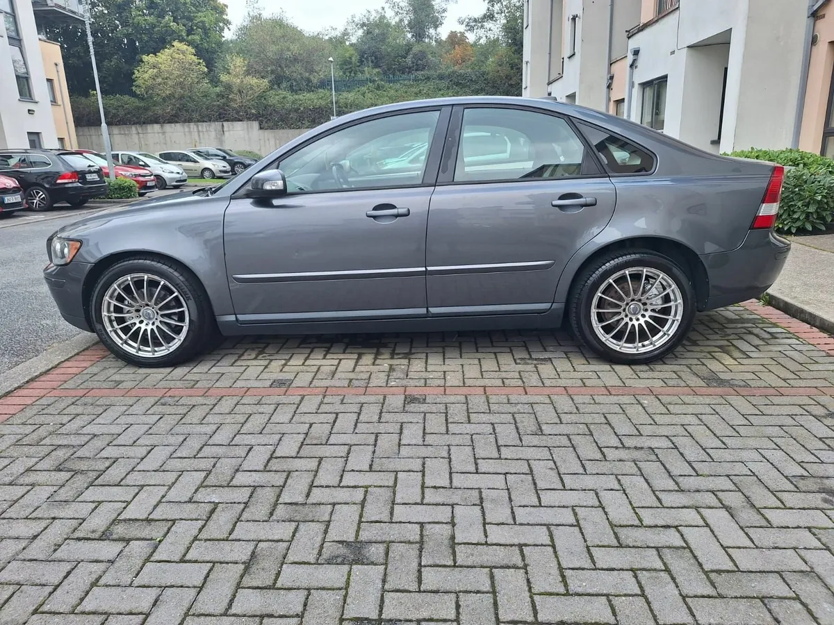 Volvo S40-LOW KM-(FRESH NCT) - Image 3