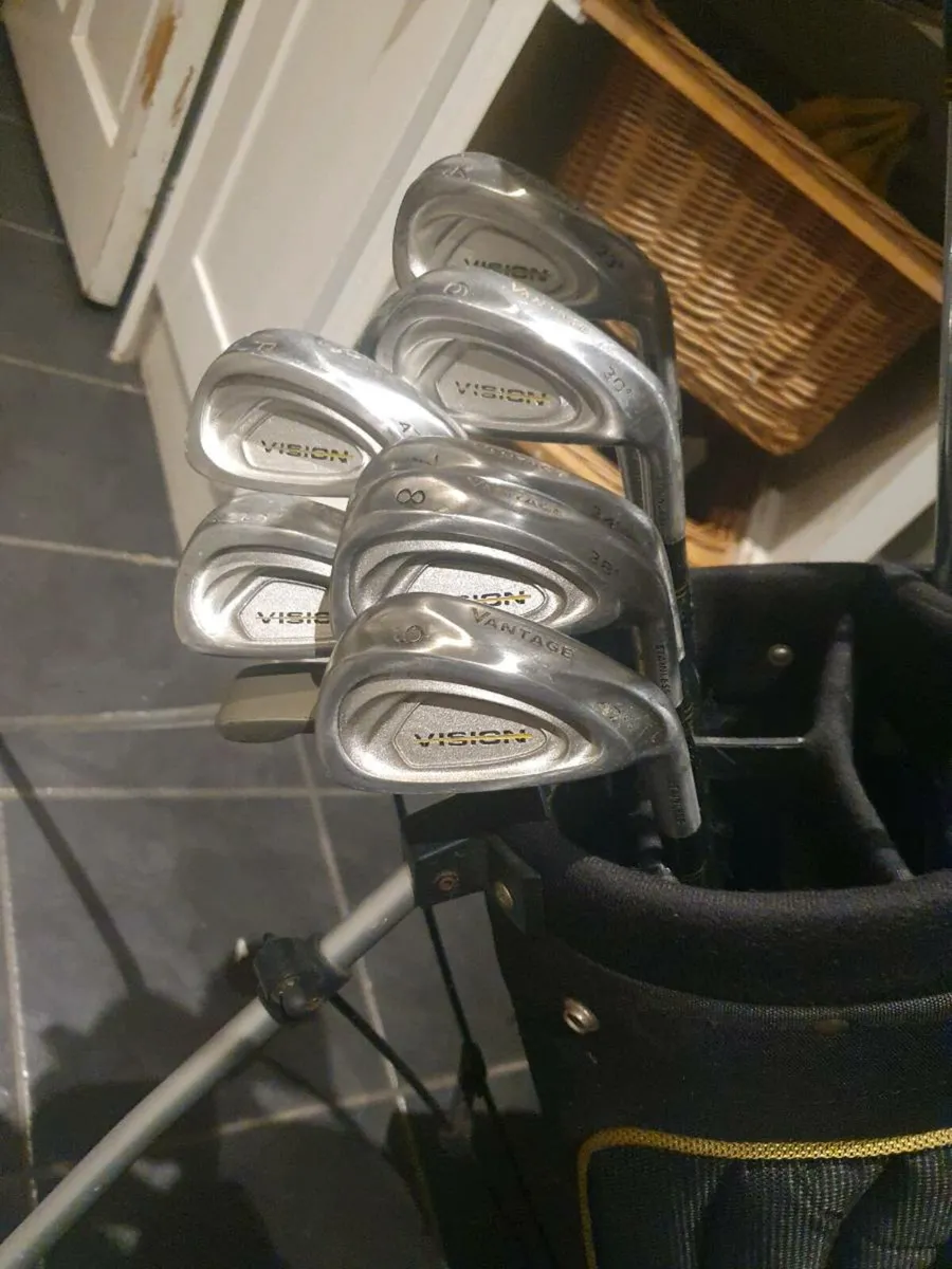 FULL SET OF ADULTS GOLF CLUBS - Image 2
