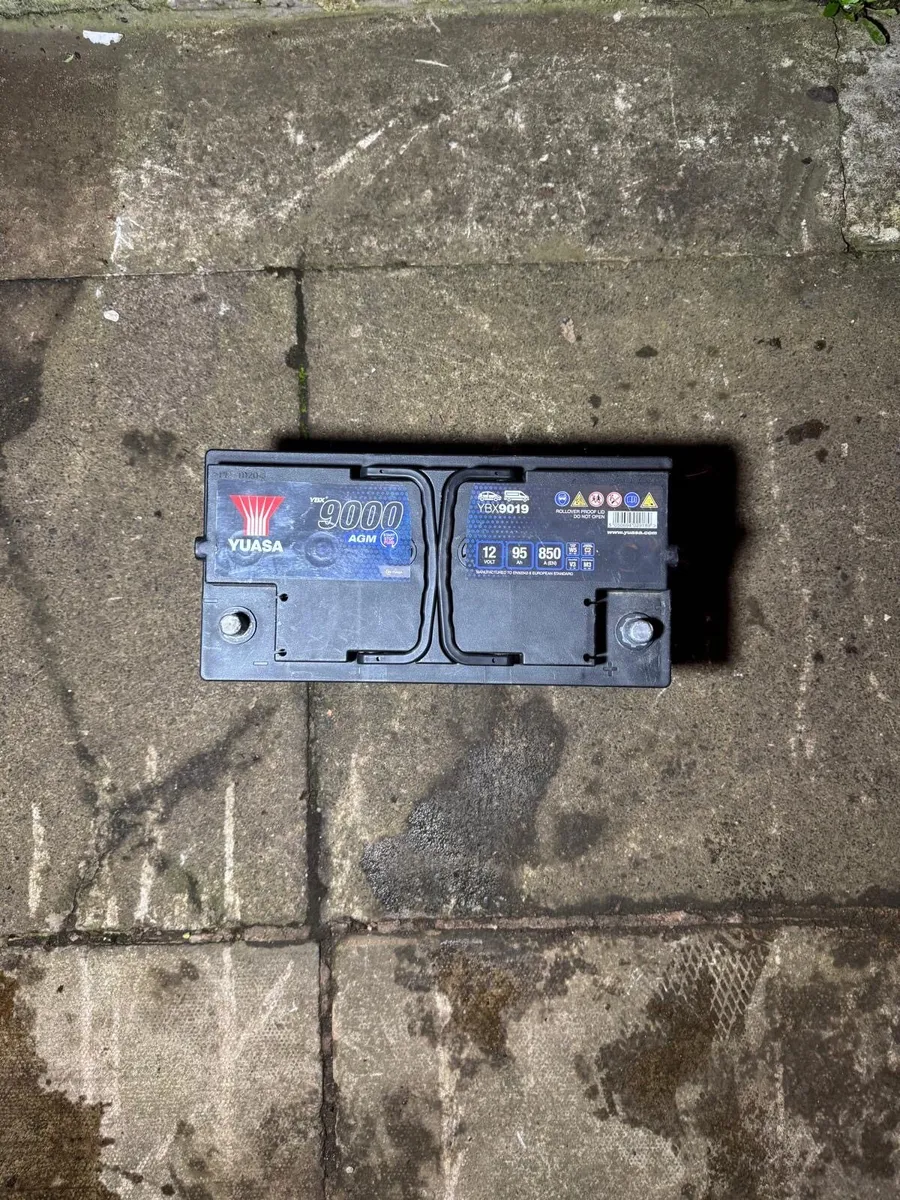 Yuasa YBX9019 car battery - Image 2