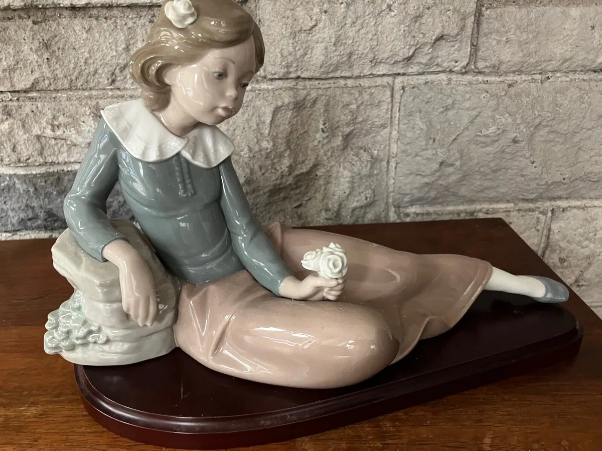 NAO by Lladro Girl Reclining - Image 3