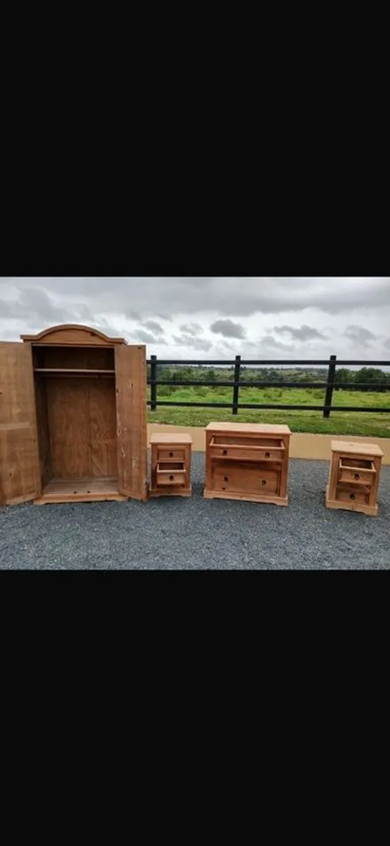 Wardrobe, drawers, lockers set - Image 2