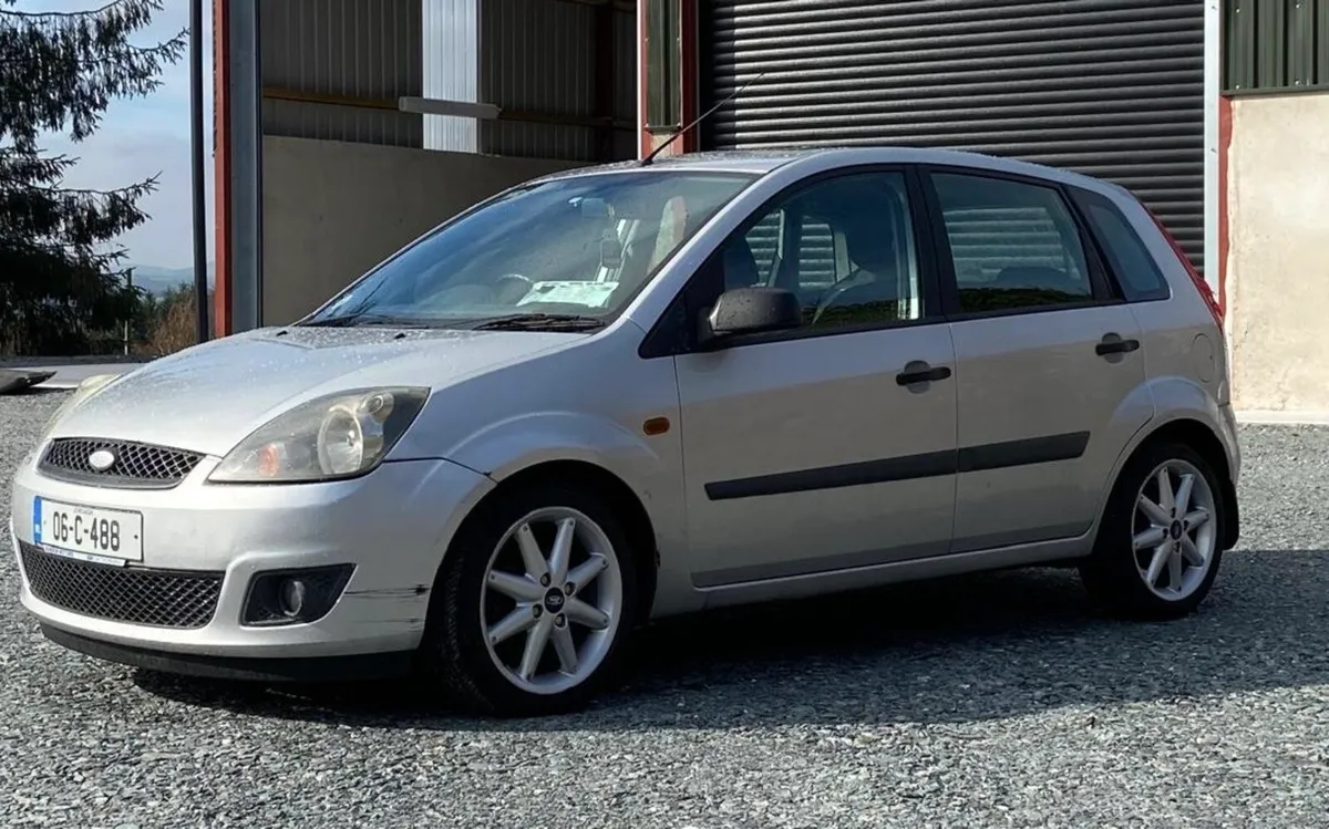 Ford Fiesta - Image 4
