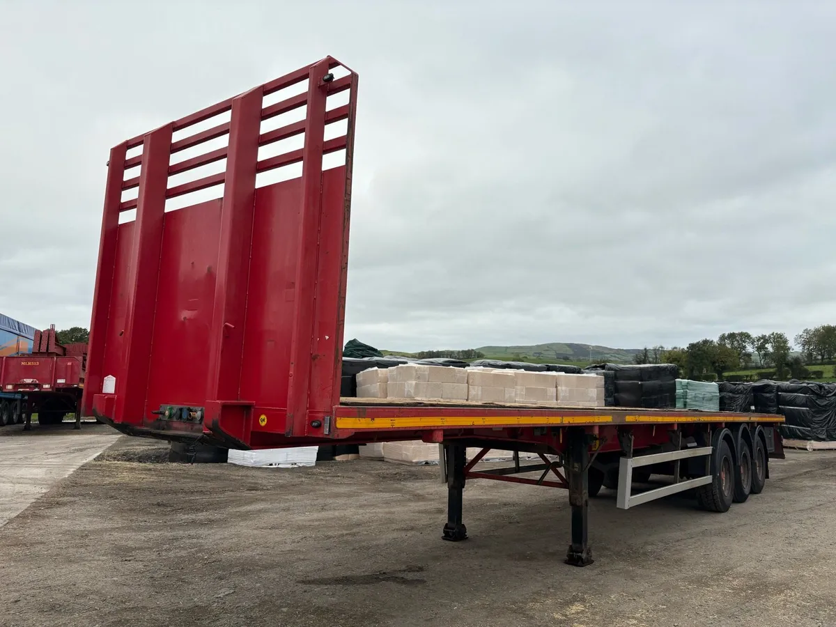 2015 Farlow 13.6MT Triaxle Flat Trailer - Image 1