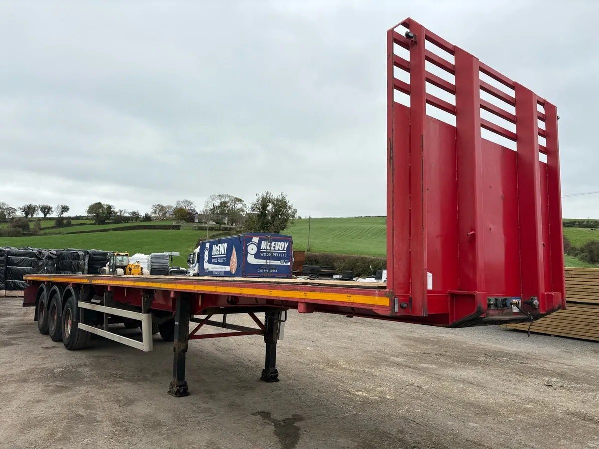 2015 Farlow 13.6MT Triaxle Flat Trailer - Image 2