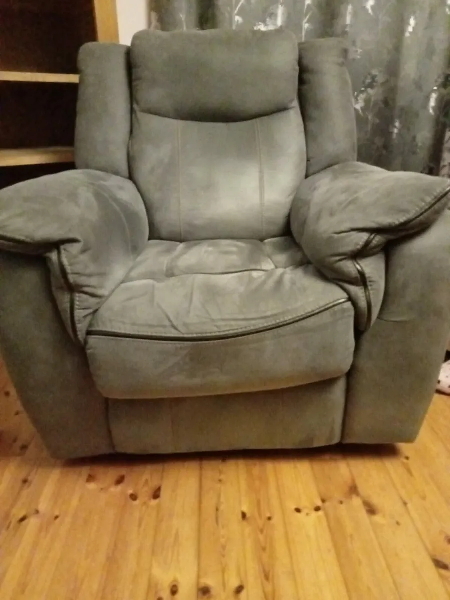 Reclining armchair - Image 1